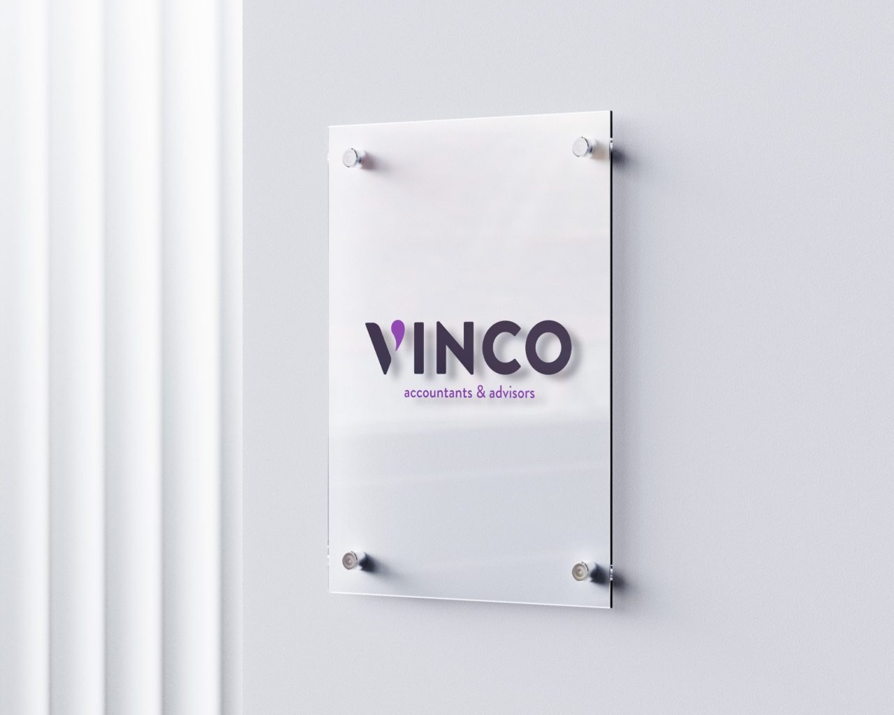 Free_Glass_Sign_Mockup_1